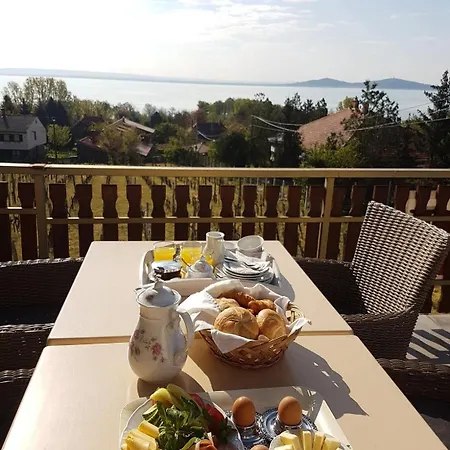 Apartment Balatoni Panorama - Bacchus Badacsony *