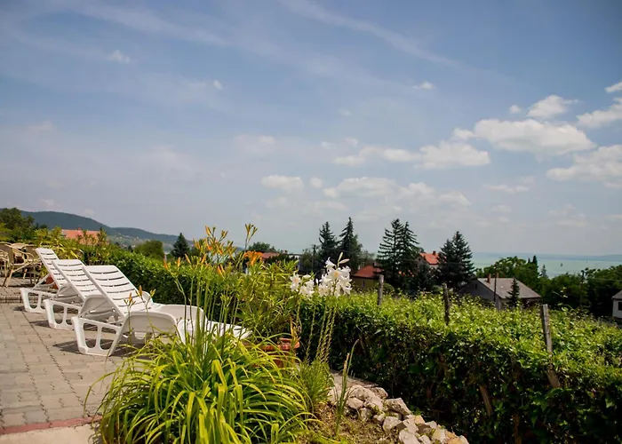 Balatoni Panorama - Bacchus Badacsony Apartment Badacsonytomaj